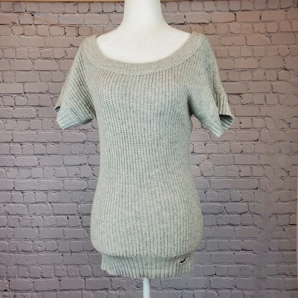 Hollister short sleeve pullover sweater grey sz.XS - Picture 2 of 8